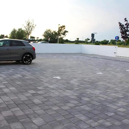 West Beach 2 Jesolo Exterior foto